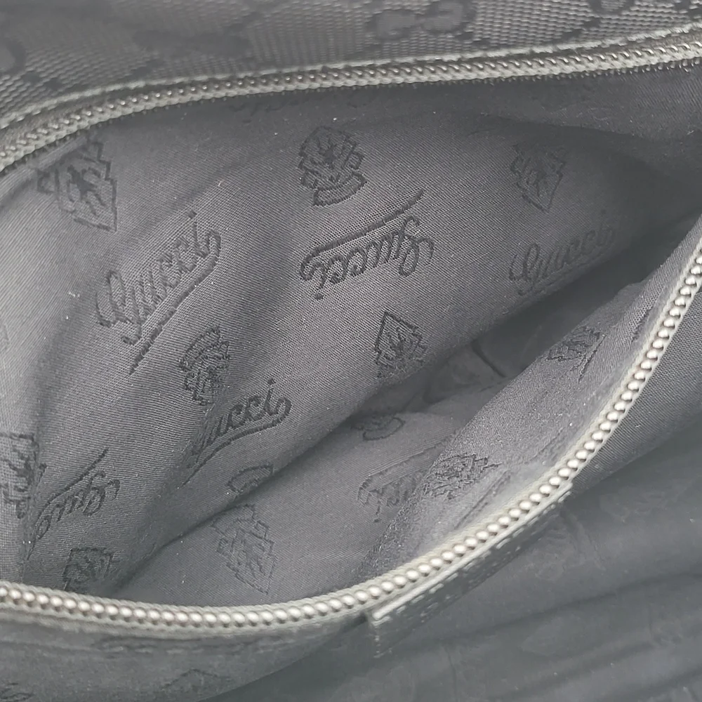 Gucci Imprime Black GG Supreme Canvas Crossbody Unisex Bag... Authentic w/COA...